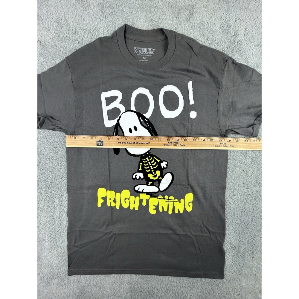 New Peanuts Charlie Brown Snoopy Skelton Halloween Boo! Frightening Mens T-Shirt - Picture 5 of 7